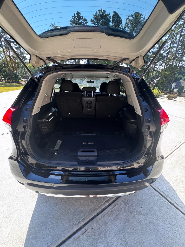 2017 Nissan Rogue - $6,900