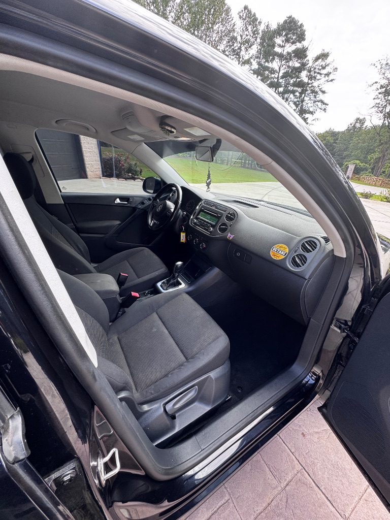 2014 Volkswagen Tiguan - $5,500