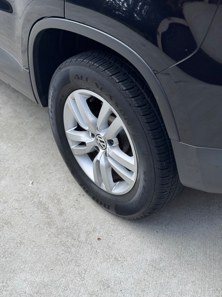 2014 Volkswagen Tiguan - $5,500