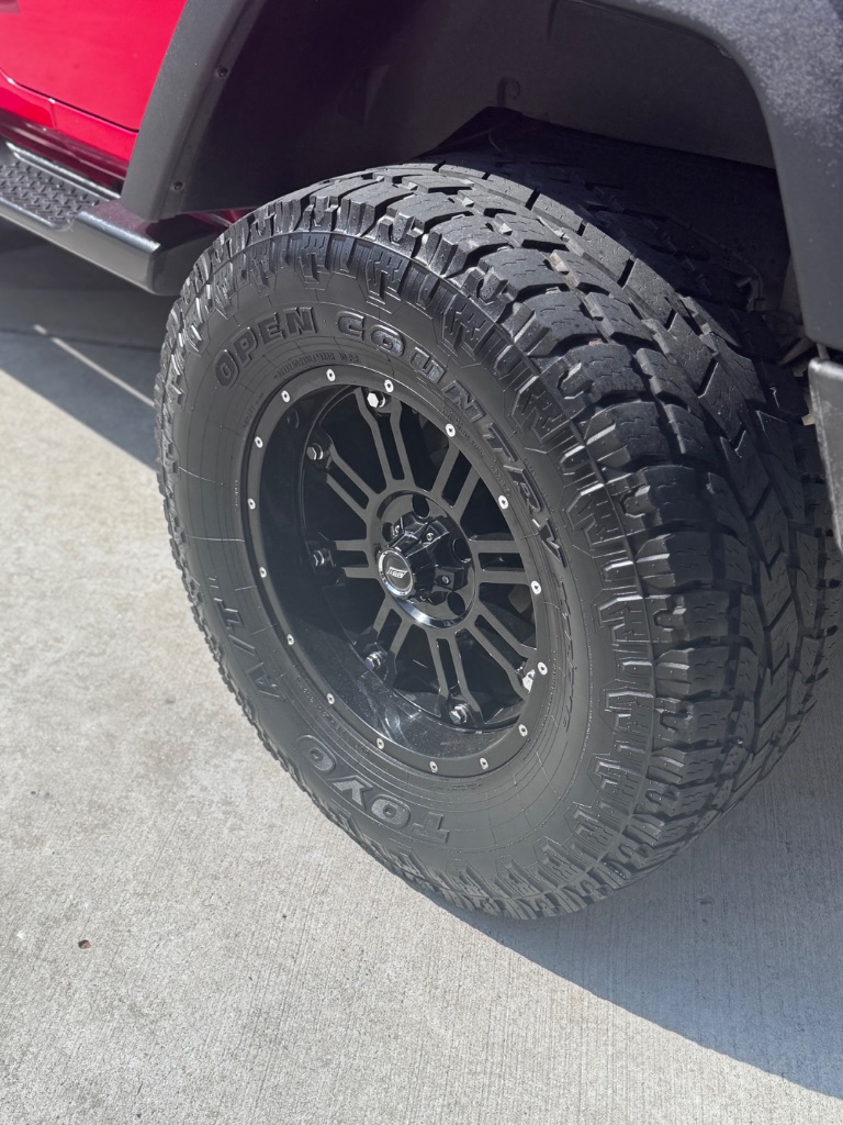 2016 Jeep Wrangler - $14,999
