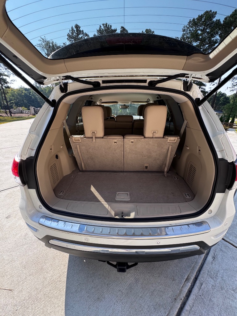2014 Nissan Pathfinder - $5,500