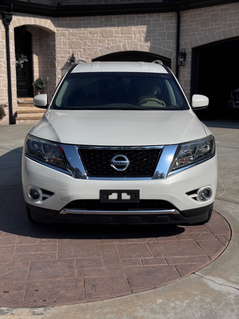 2014 Nissan Pathfinder - $5,500