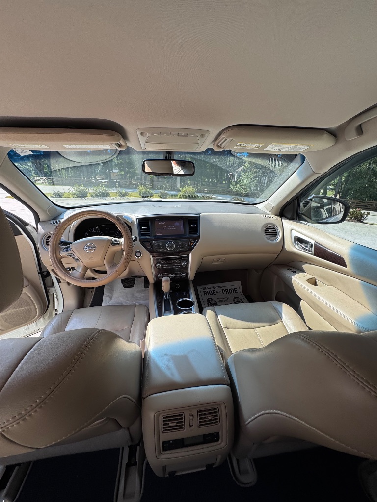 2014 Nissan Pathfinder - $5,500