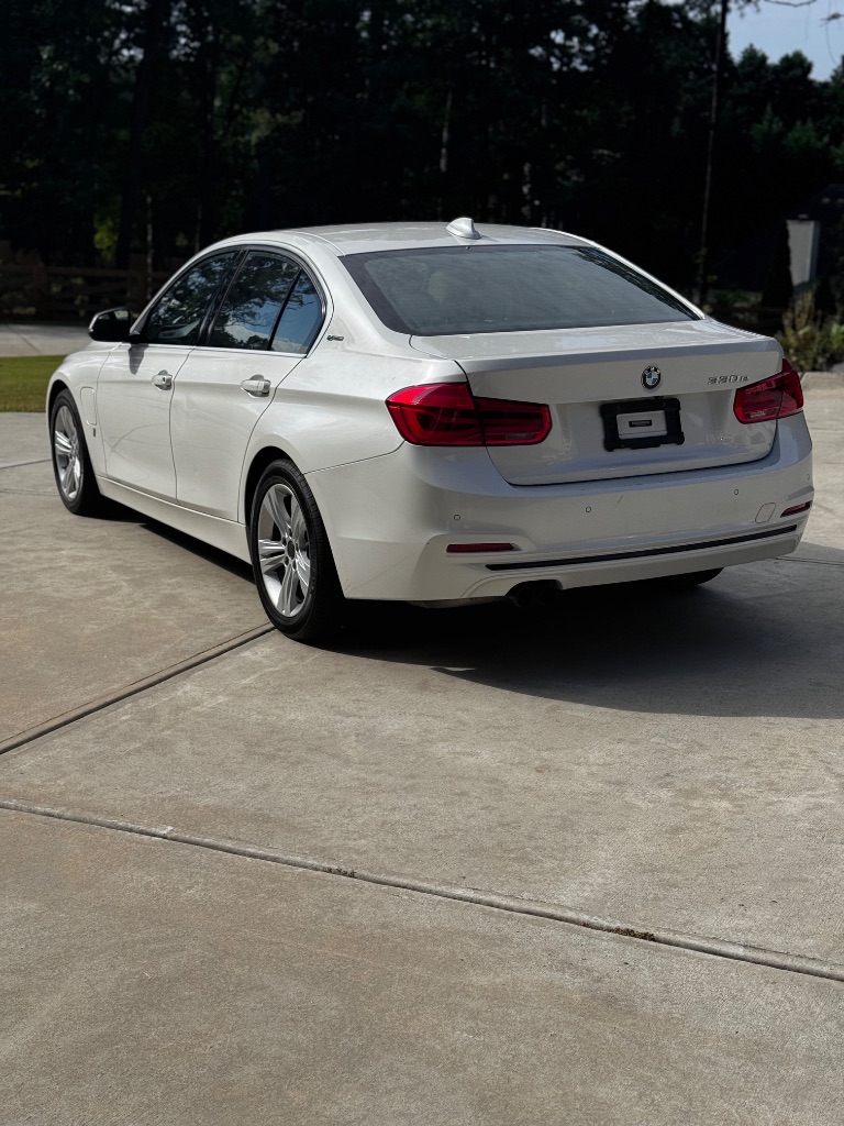2017 BMW 320i - $8,900