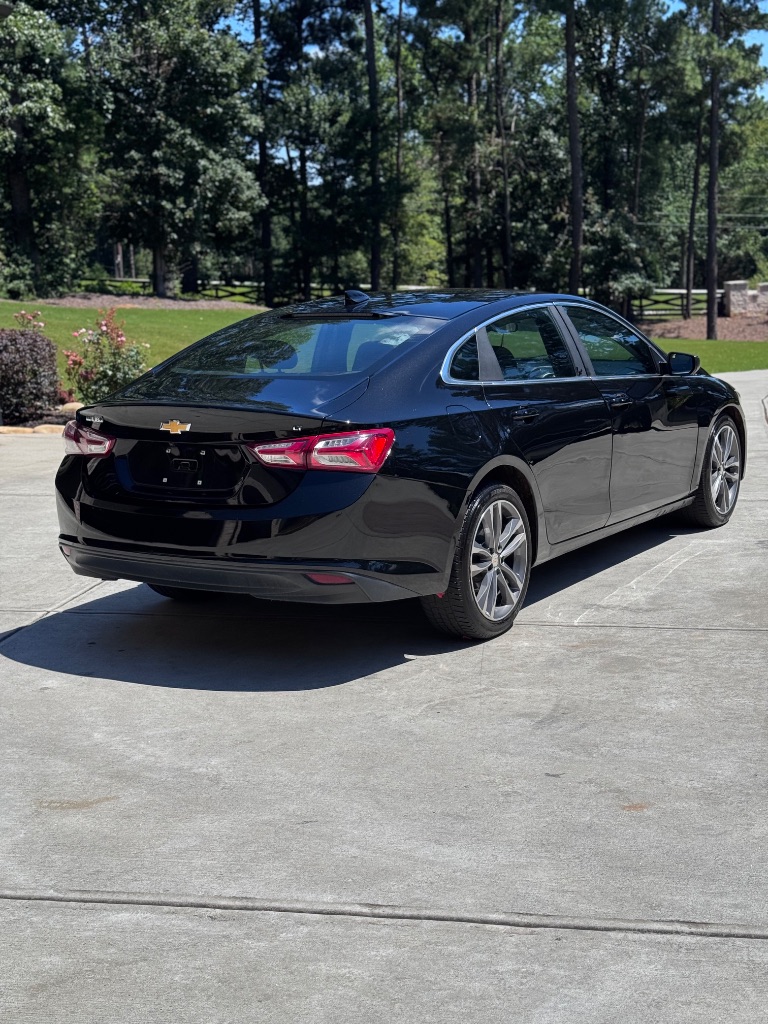 2022 Chevrolet Malibu - $9,900