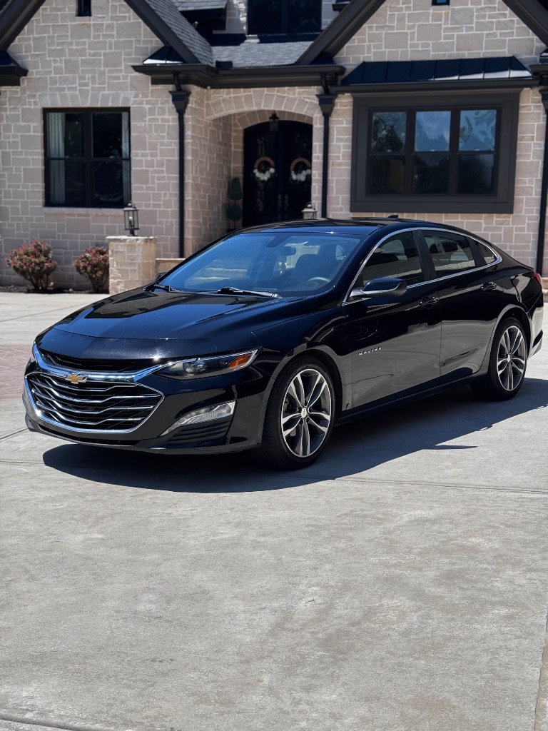 2022 Chevrolet Malibu - $9,900