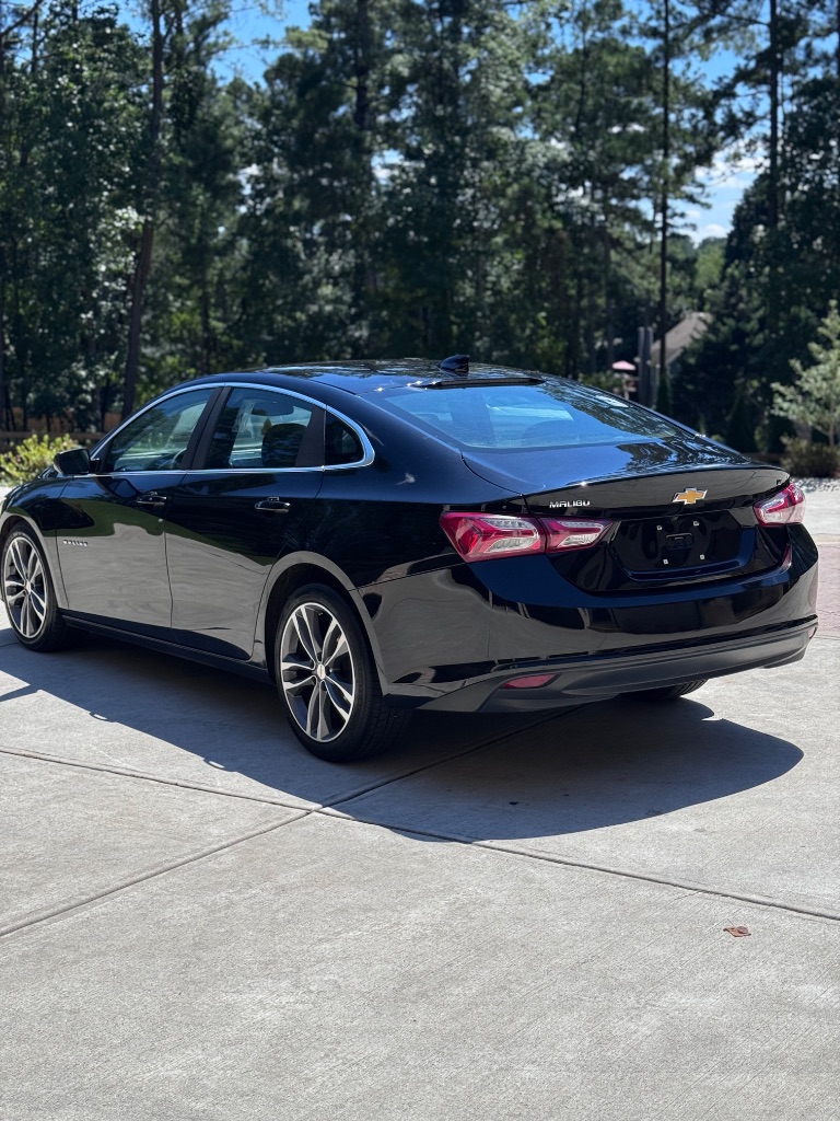 2022 Chevrolet Malibu - $9,900