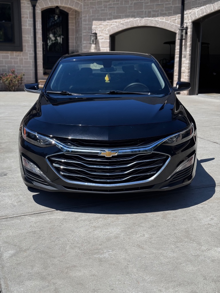2022 Chevrolet Malibu - $9,900