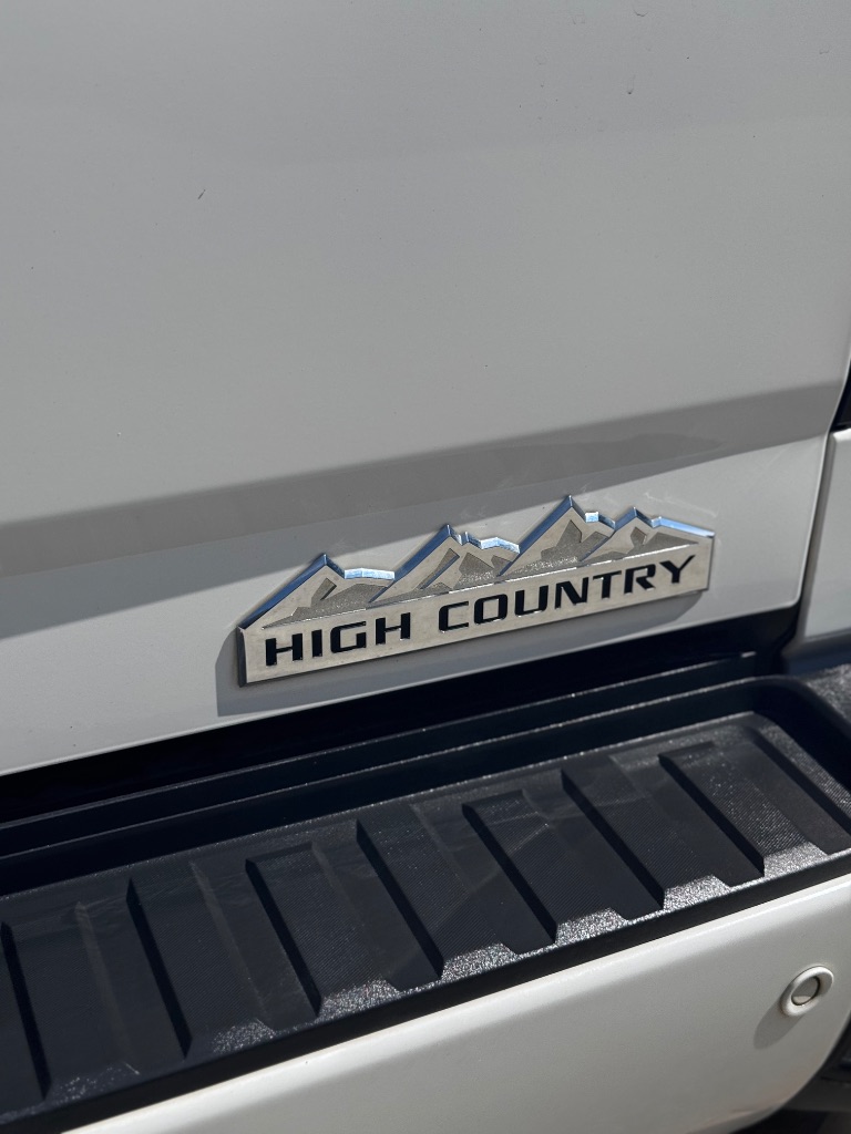 2015 Chevrolet Silverado 2500HD - $27,999