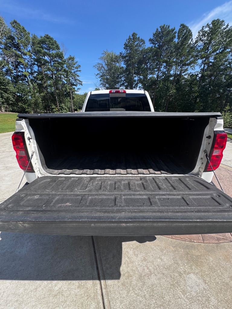 2015 Chevrolet Silverado 2500HD - $27,999