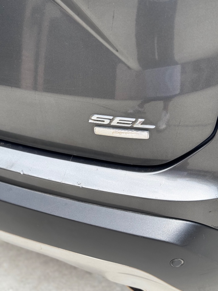 2019 Ford Edge - $11,999