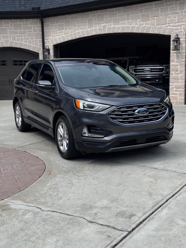2019 Ford Edge - $11,999