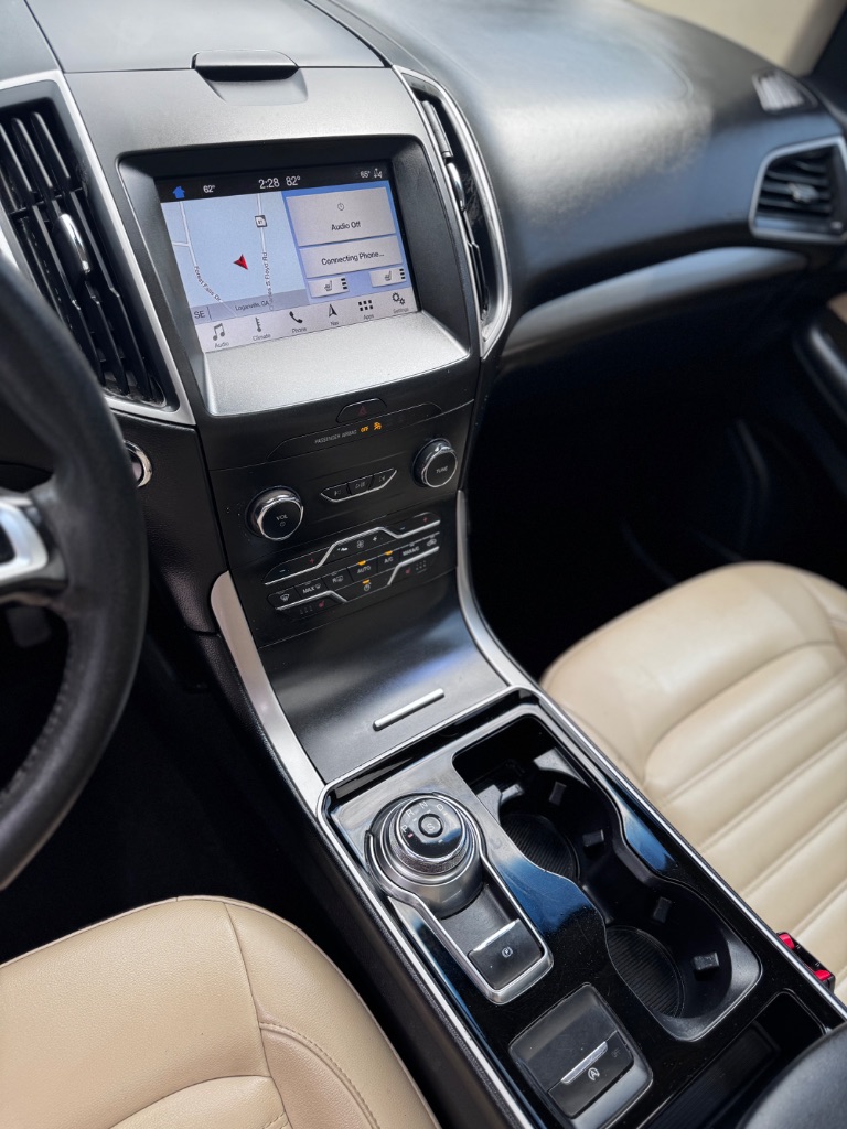 2019 Ford Edge - $11,999