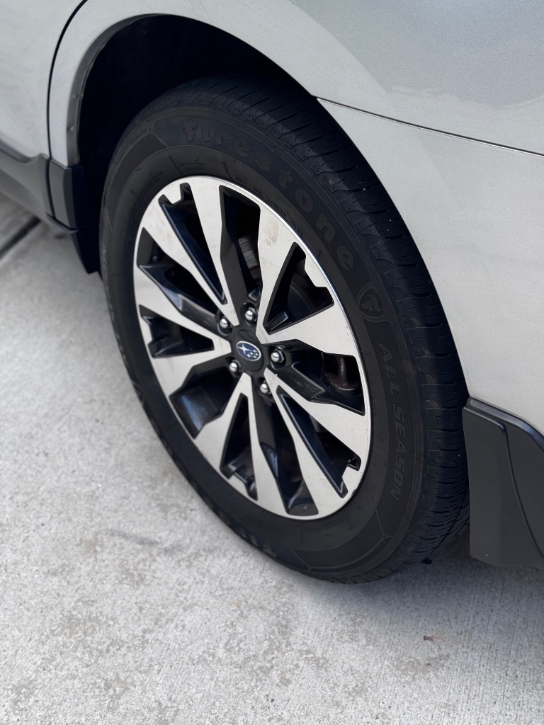 2016 Subaru Outback - $8,999