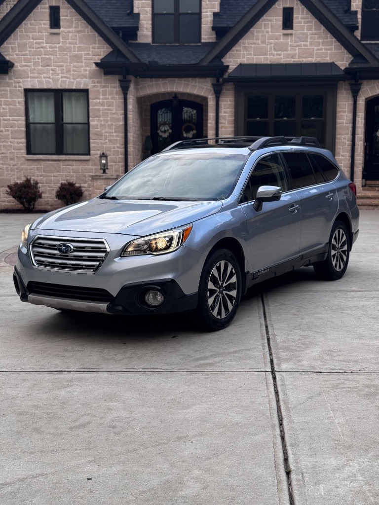 2016 Subaru Outback - $8,999