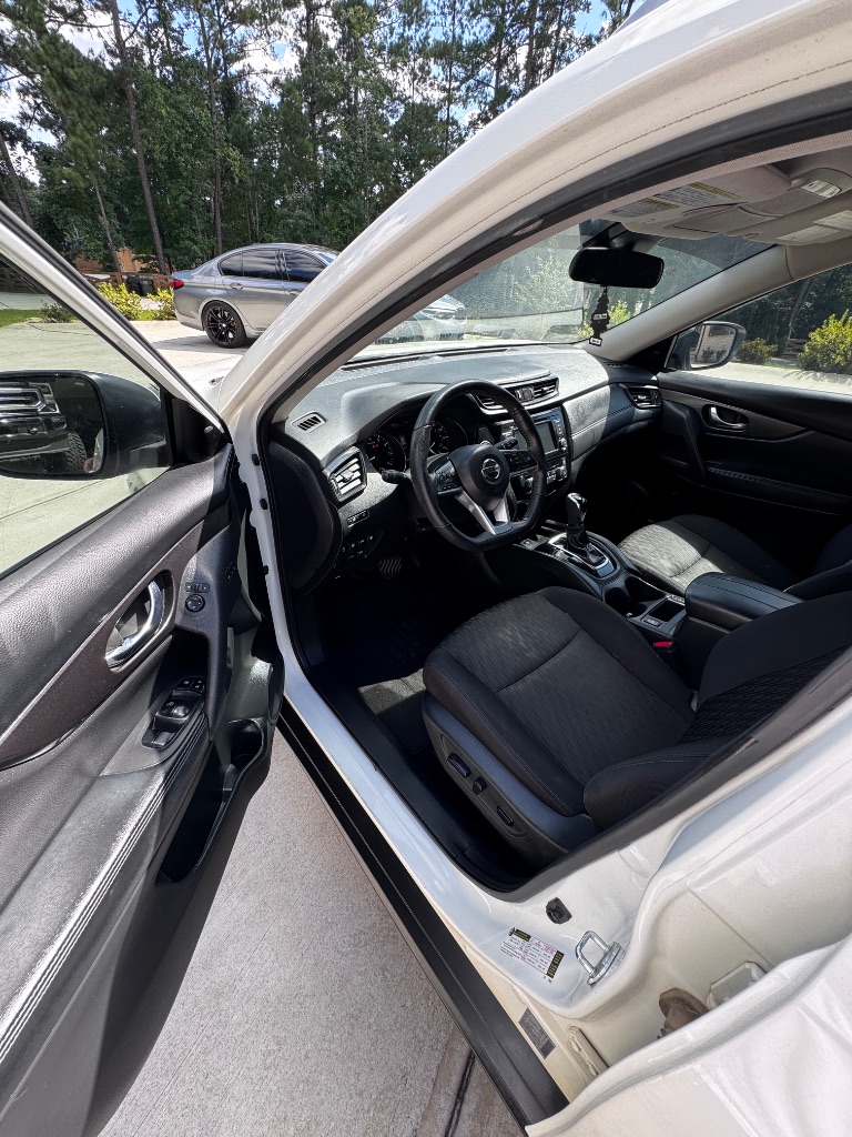 2020 Nissan Rogue - $8,999