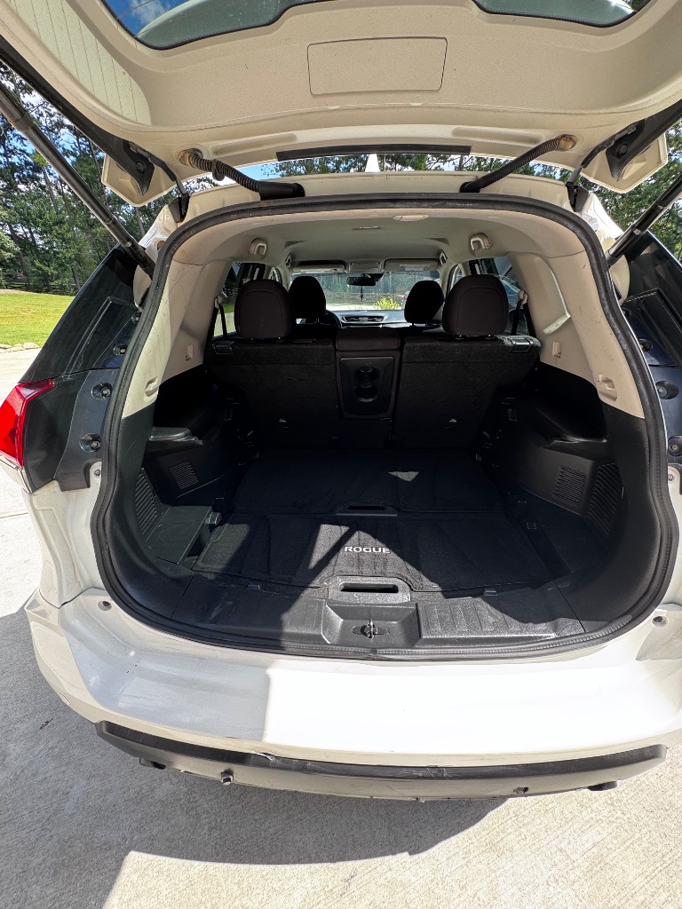 2020 Nissan Rogue - $8,999