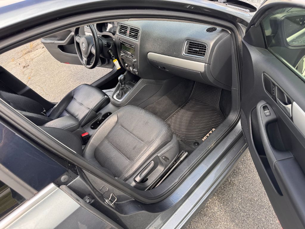 2014 Volkswagen Jetta SE photo