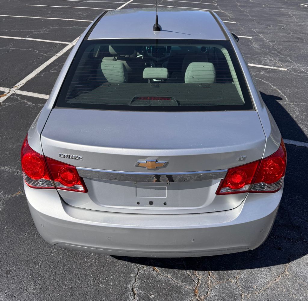2011 Chevrolet Cruze LT photo