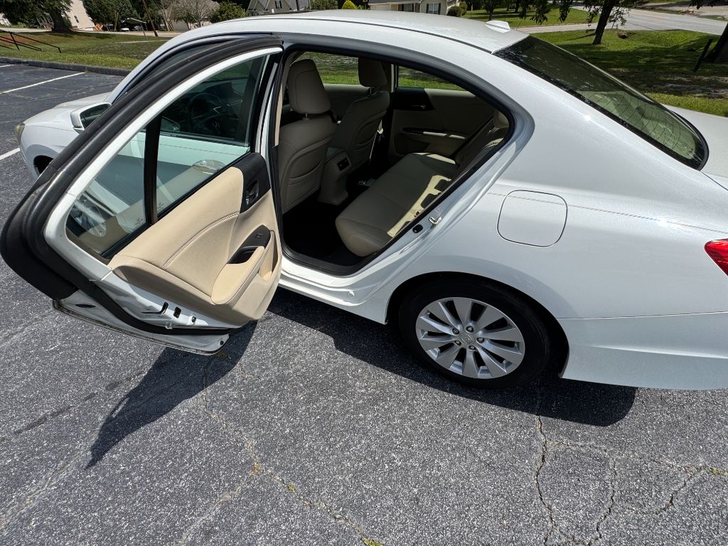 2014 Honda Accord - $12,495
