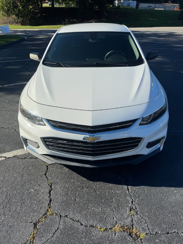 2018 Chevrolet Malibu - $12,995