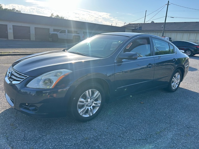 2010 Nissan Altima - $6,200