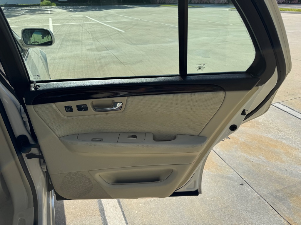 2009 Cadillac DTS - $6,795