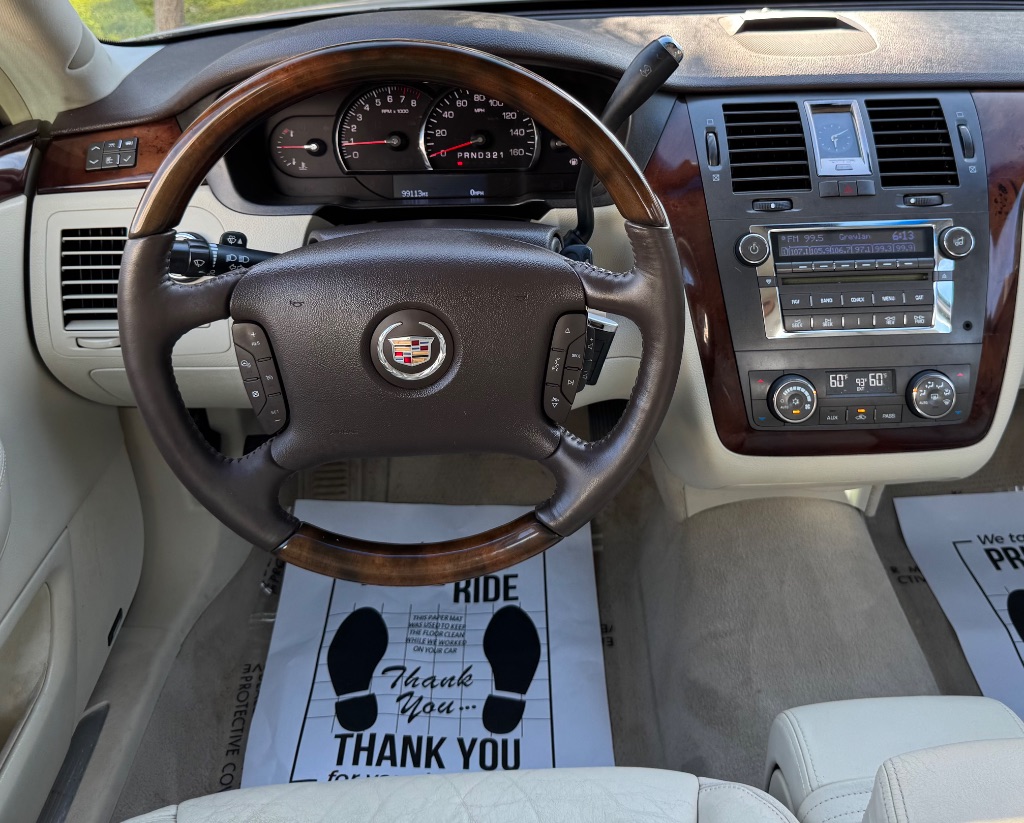 2009 Cadillac DTS - $6,795