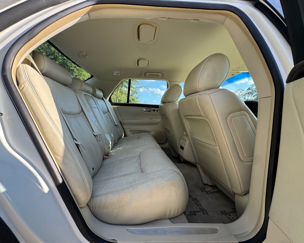 2009 Cadillac DTS - $6,795