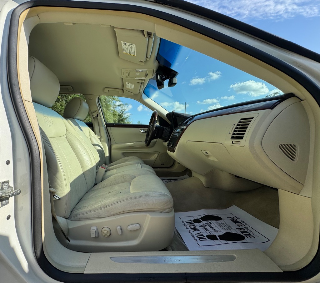 2009 Cadillac DTS - $6,795