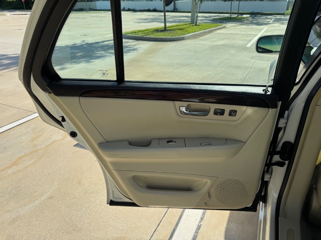 2009 Cadillac DTS - $6,795