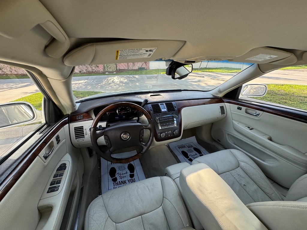 2009 Cadillac DTS - $6,795