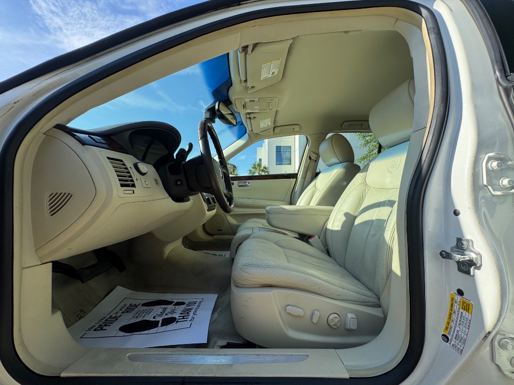 2009 Cadillac DTS - $6,795