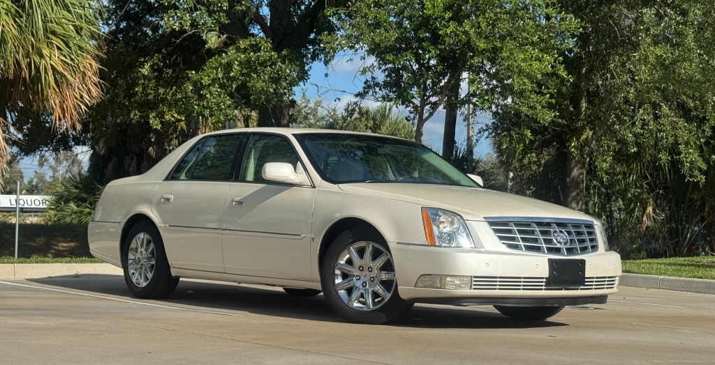 2009 Cadillac DTS - $6,795
