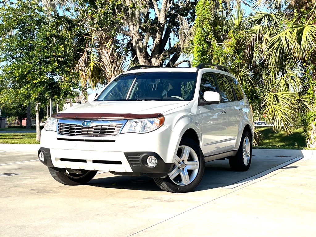 2010 Subaru Forester 2.5X Limited photo
