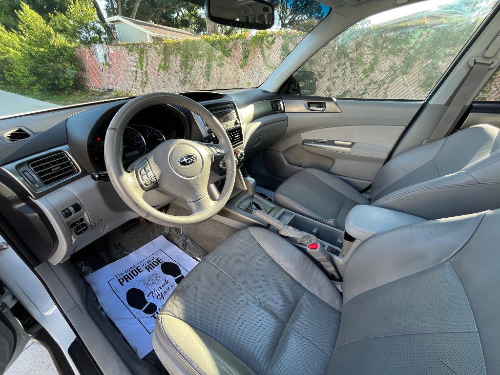2010 Subaru Forester 2.5X Limited photo
