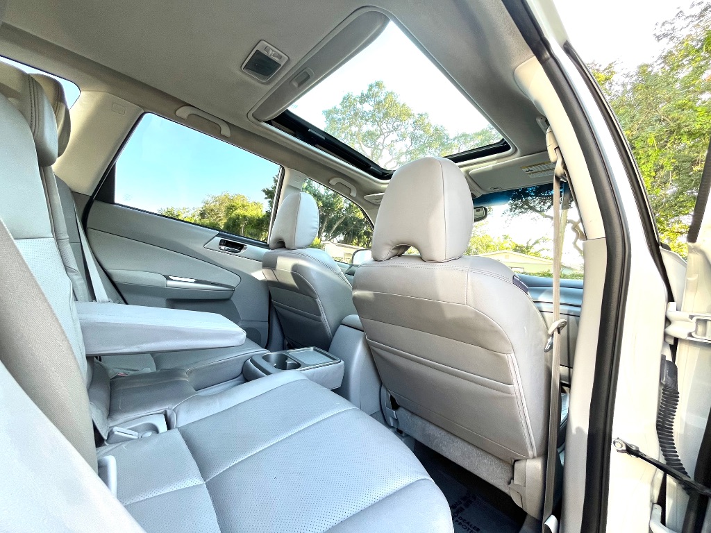 2010 Subaru Forester 2.5X Limited photo