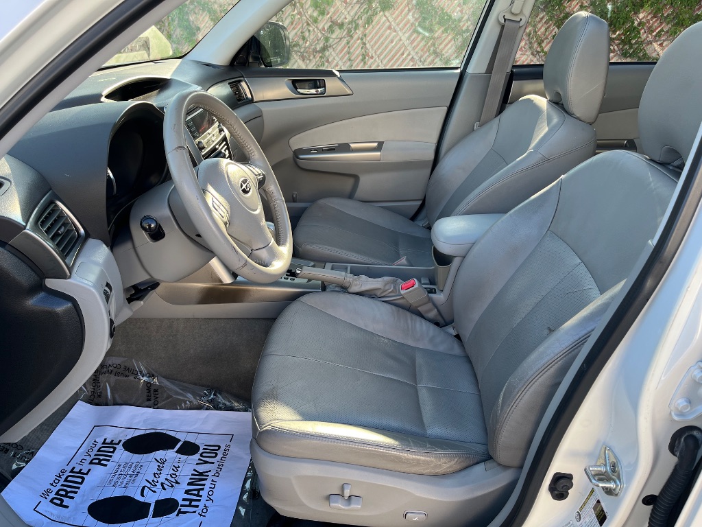 2010 Subaru Forester 2.5X Limited photo