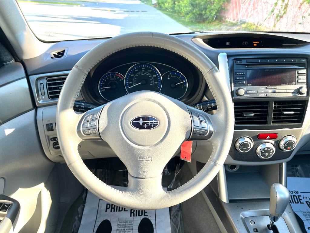 2010 Subaru Forester 2.5X Limited photo