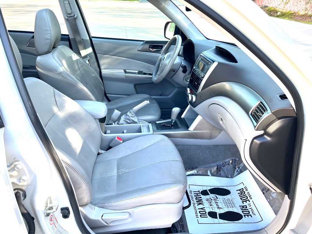2010 Subaru Forester 2.5X Limited photo