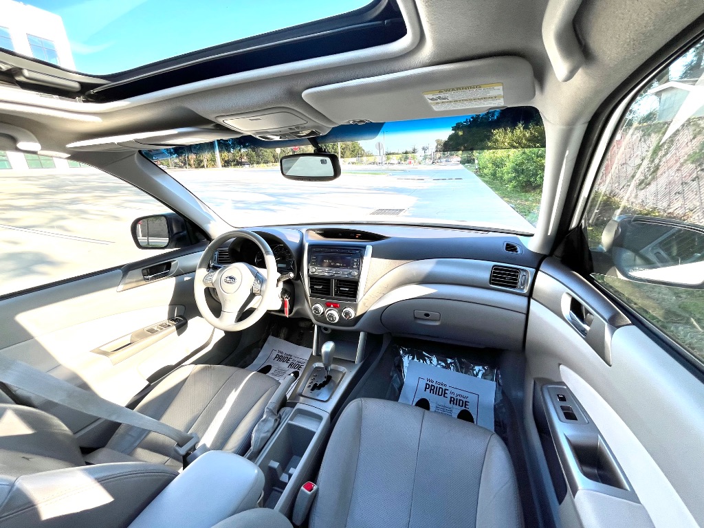 2010 Subaru Forester 2.5X Limited photo