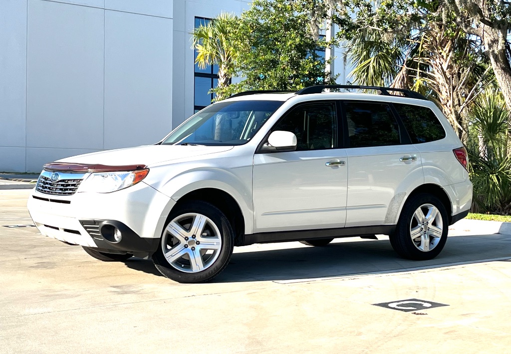2010 Subaru Forester 2.5X Limited photo