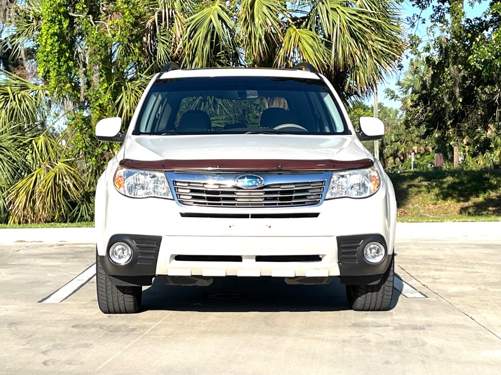 2010 Subaru Forester 2.5X Limited photo