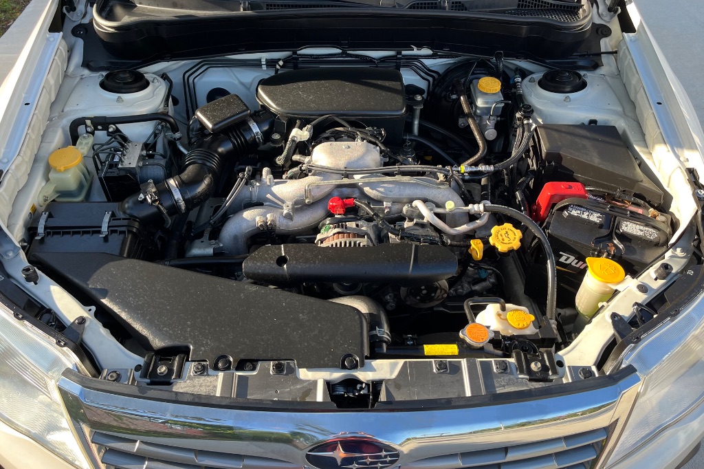 2010 Subaru Forester 2.5X Limited photo