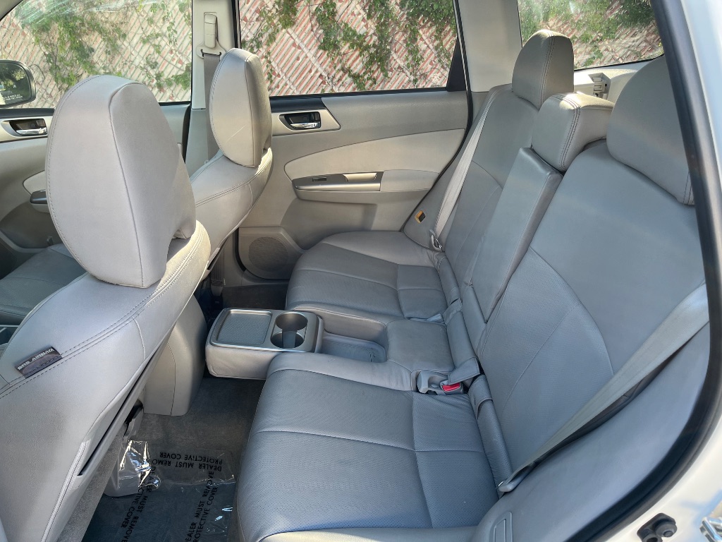 2010 Subaru Forester 2.5X Limited photo