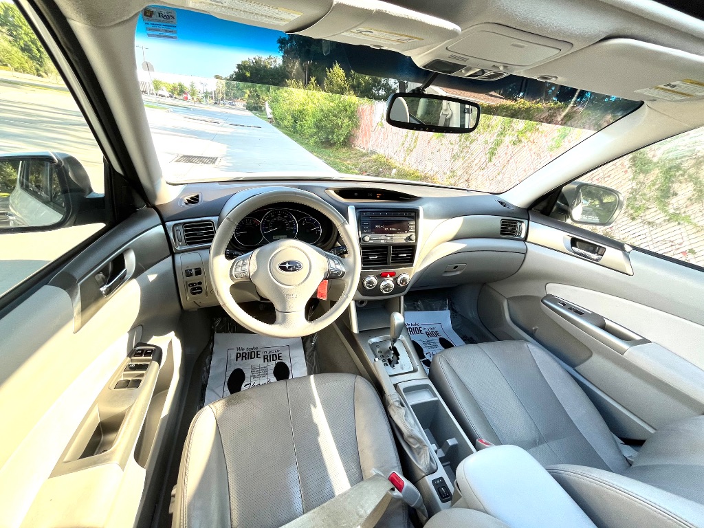 2010 Subaru Forester 2.5X Limited photo