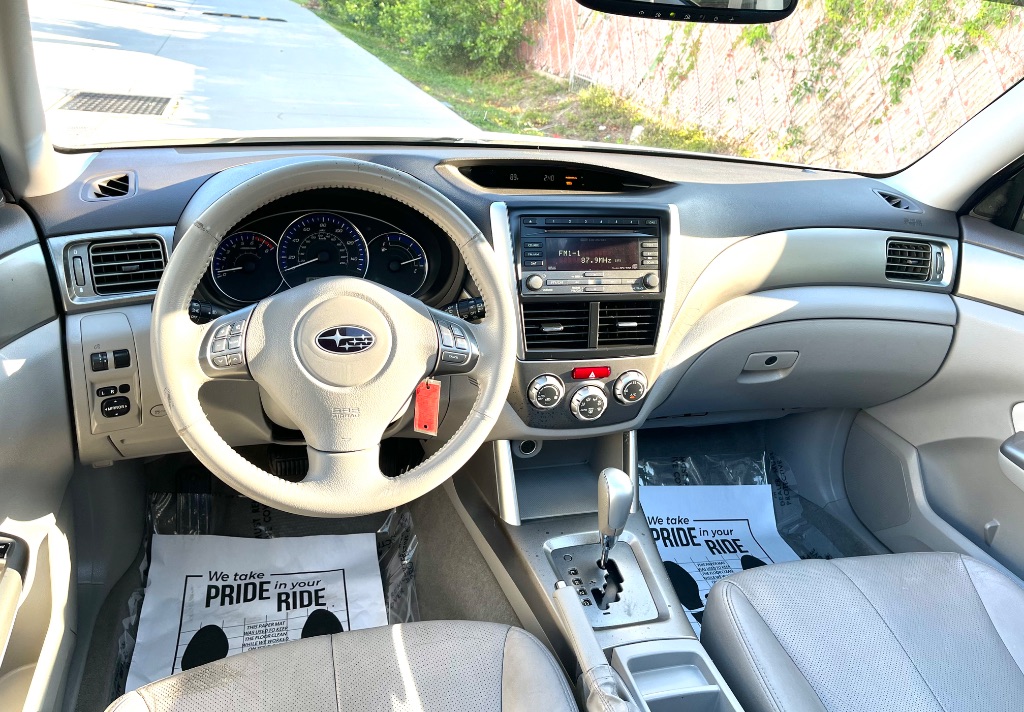 2010 Subaru Forester 2.5X Limited photo
