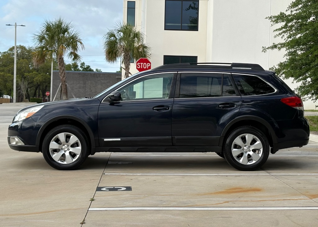 2012 Subaru Outback - $6,995