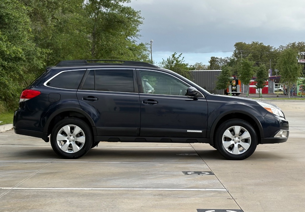 2012 Subaru Outback - $6,995