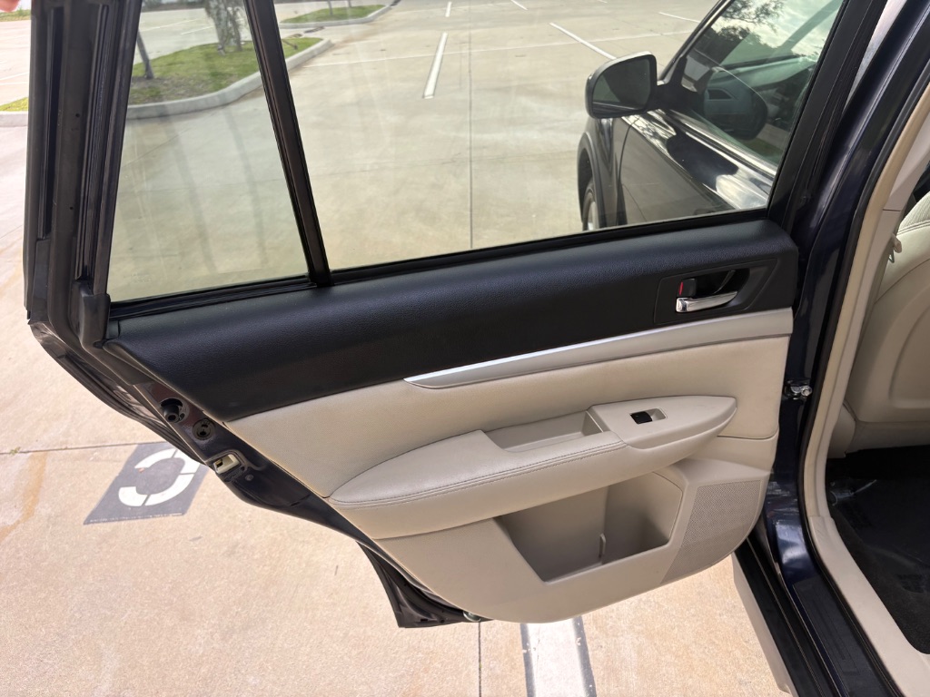 2012 Subaru Outback - $6,995